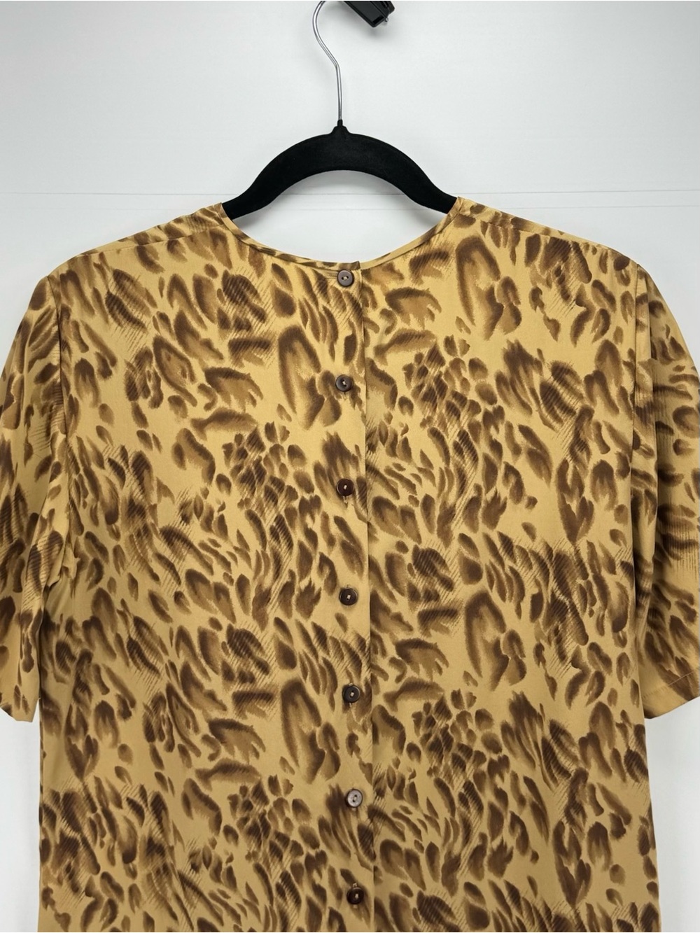 Women’s Leopard Print Short Sleeve 100% Silk Blouse - Tan - Picture 10 of 16